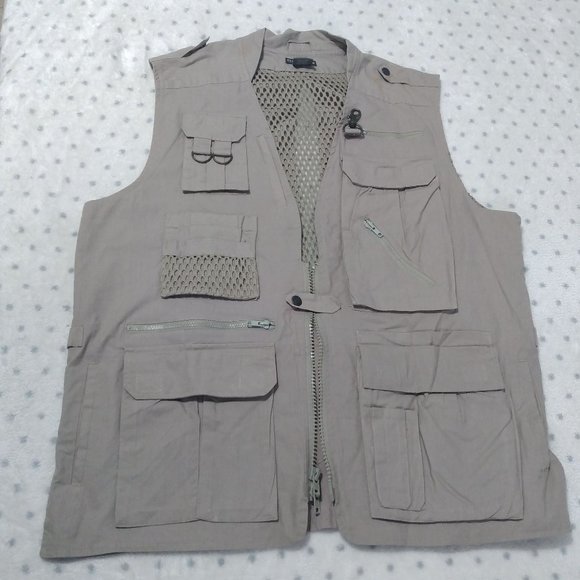 CampCo Fishing/Hunting khaki Vest size XL - Picture 1 of 9
